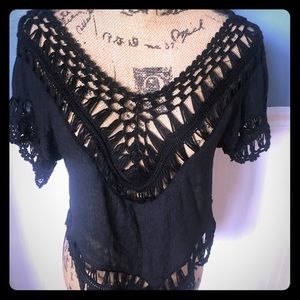 New black, adorable crochet top
